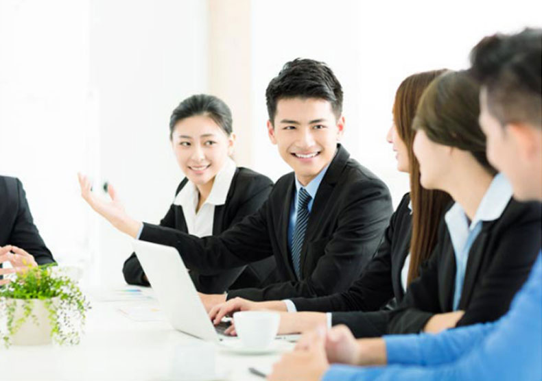強：強服務大企業